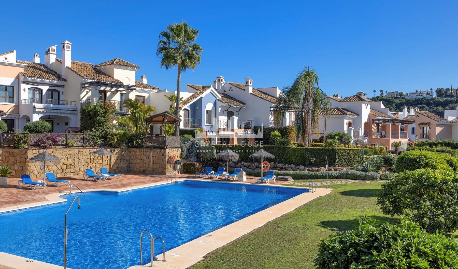 Spacious Townhouse in Los Almendros, Los Arqueros Golf