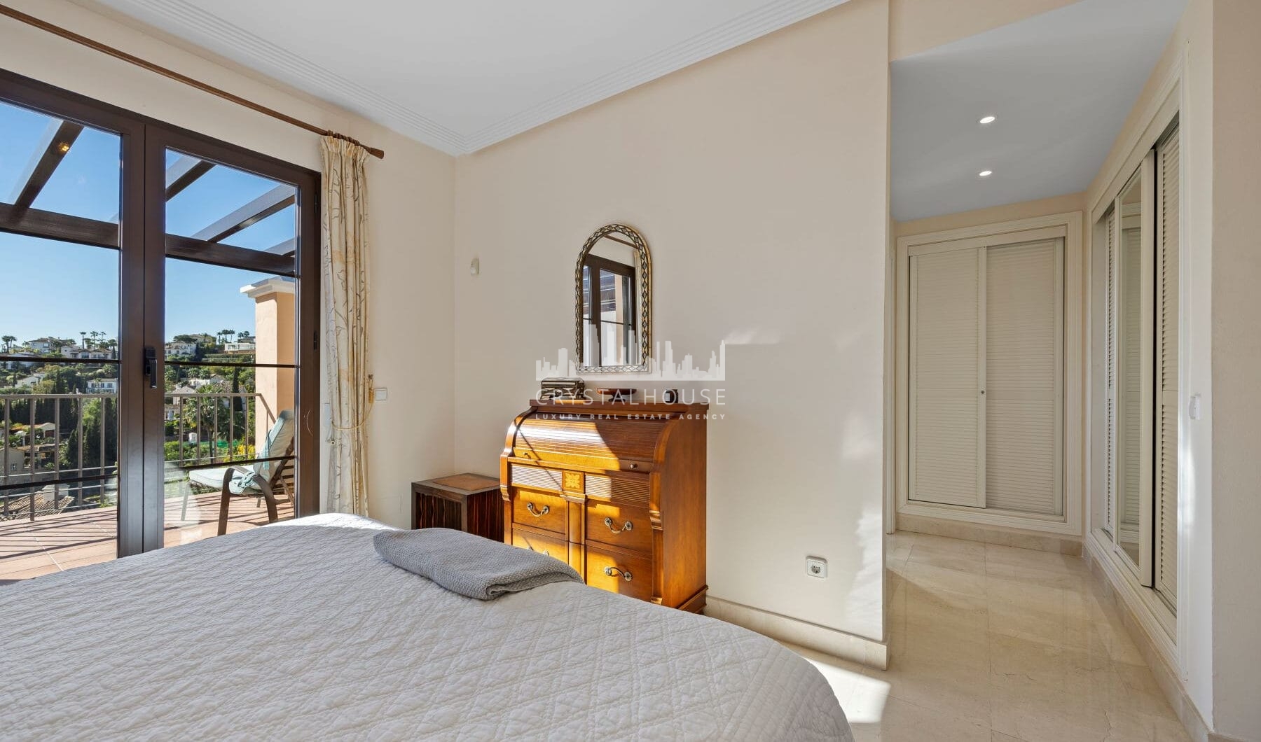 Spacious Townhouse in Los Almendros, Los Arqueros Golf