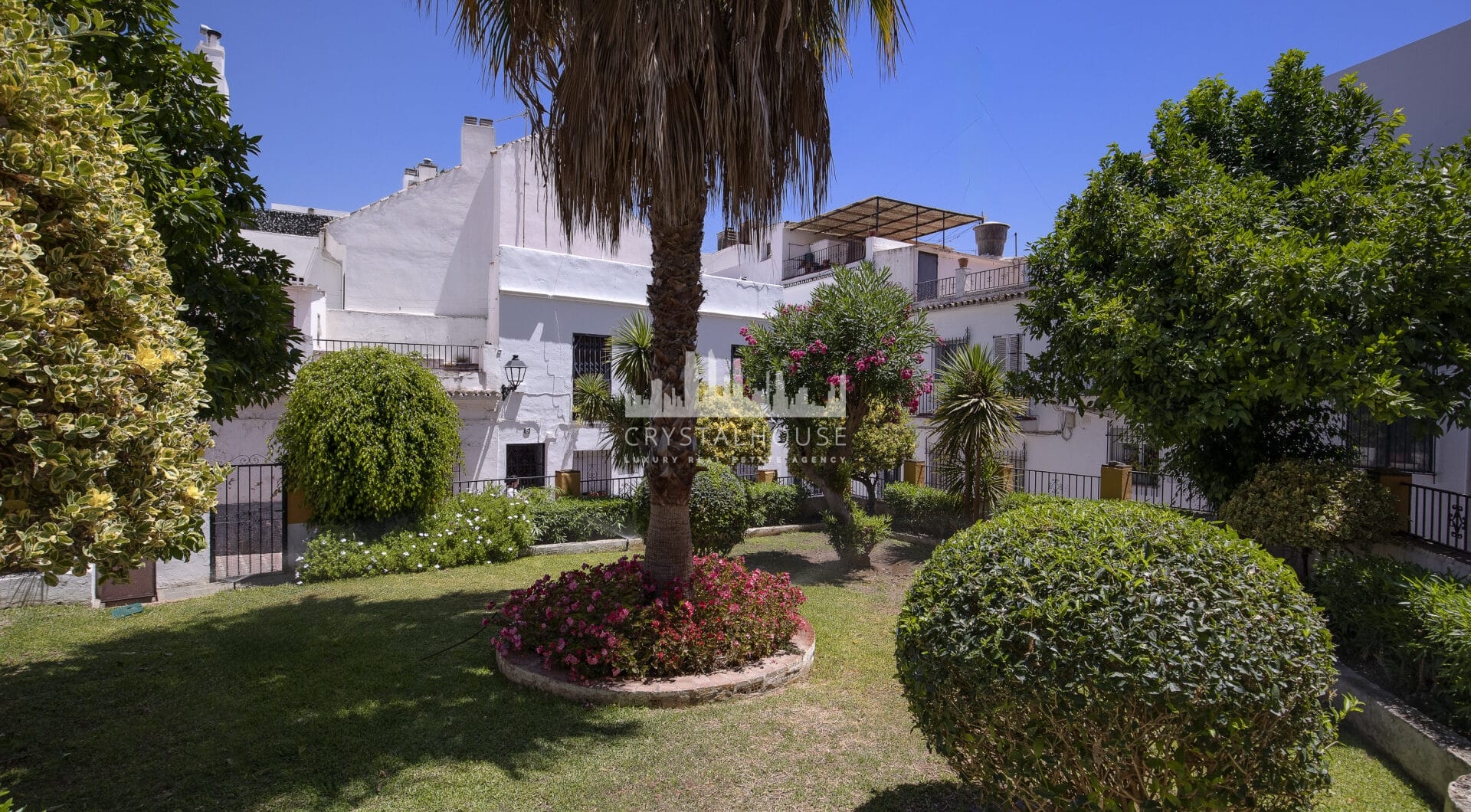 Charming  house , located in Marbella's Old Town.