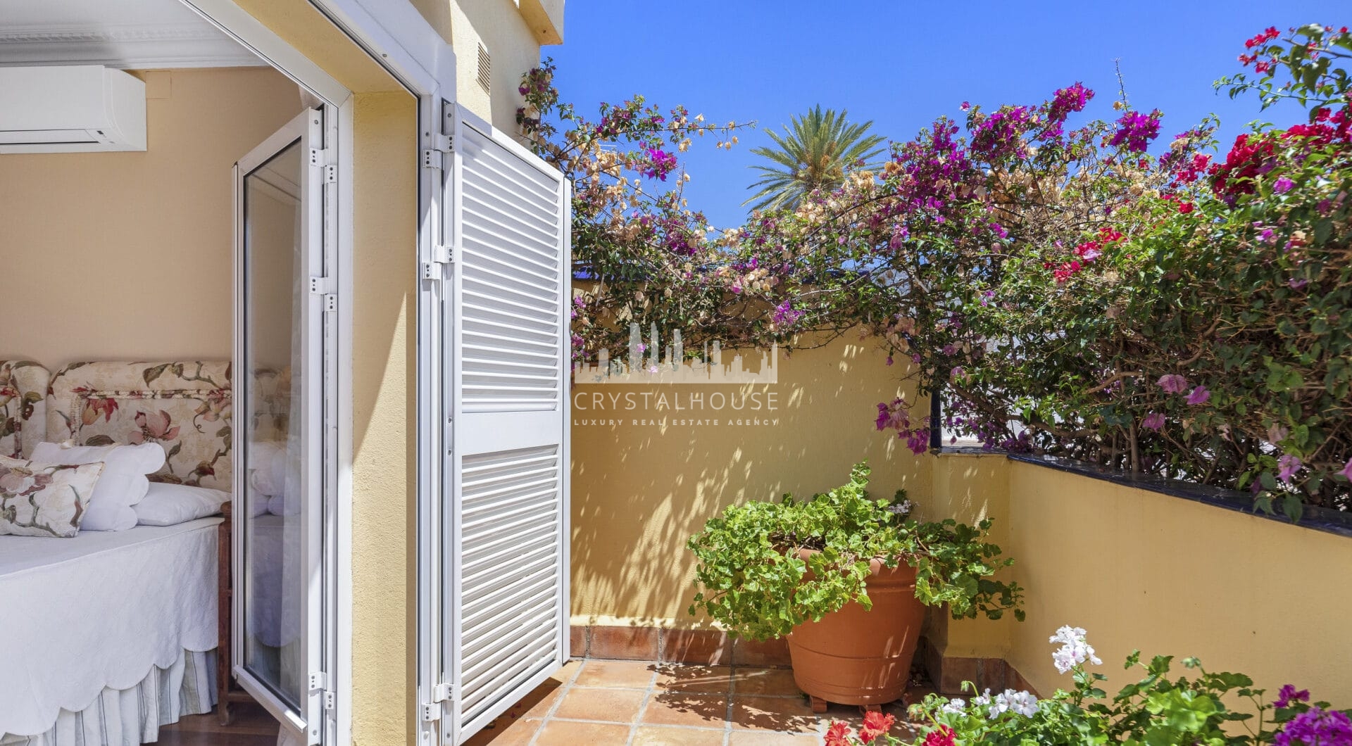 Charming  house , located in Marbella's Old Town.