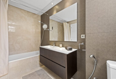 Ground Floor Apartment in Los Arqueros, Benahavís