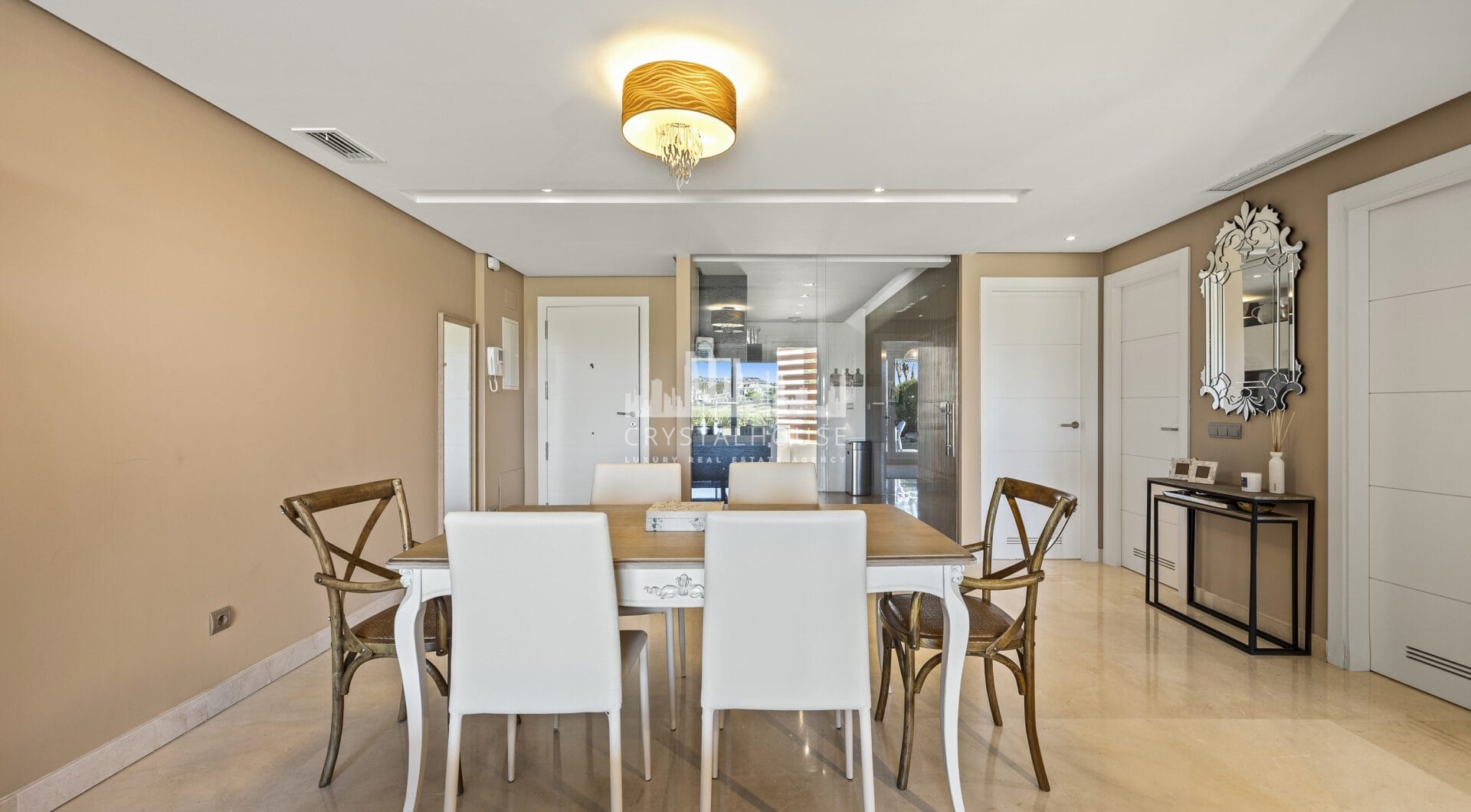 Ground Floor Apartment in Los Arqueros, Benahavís