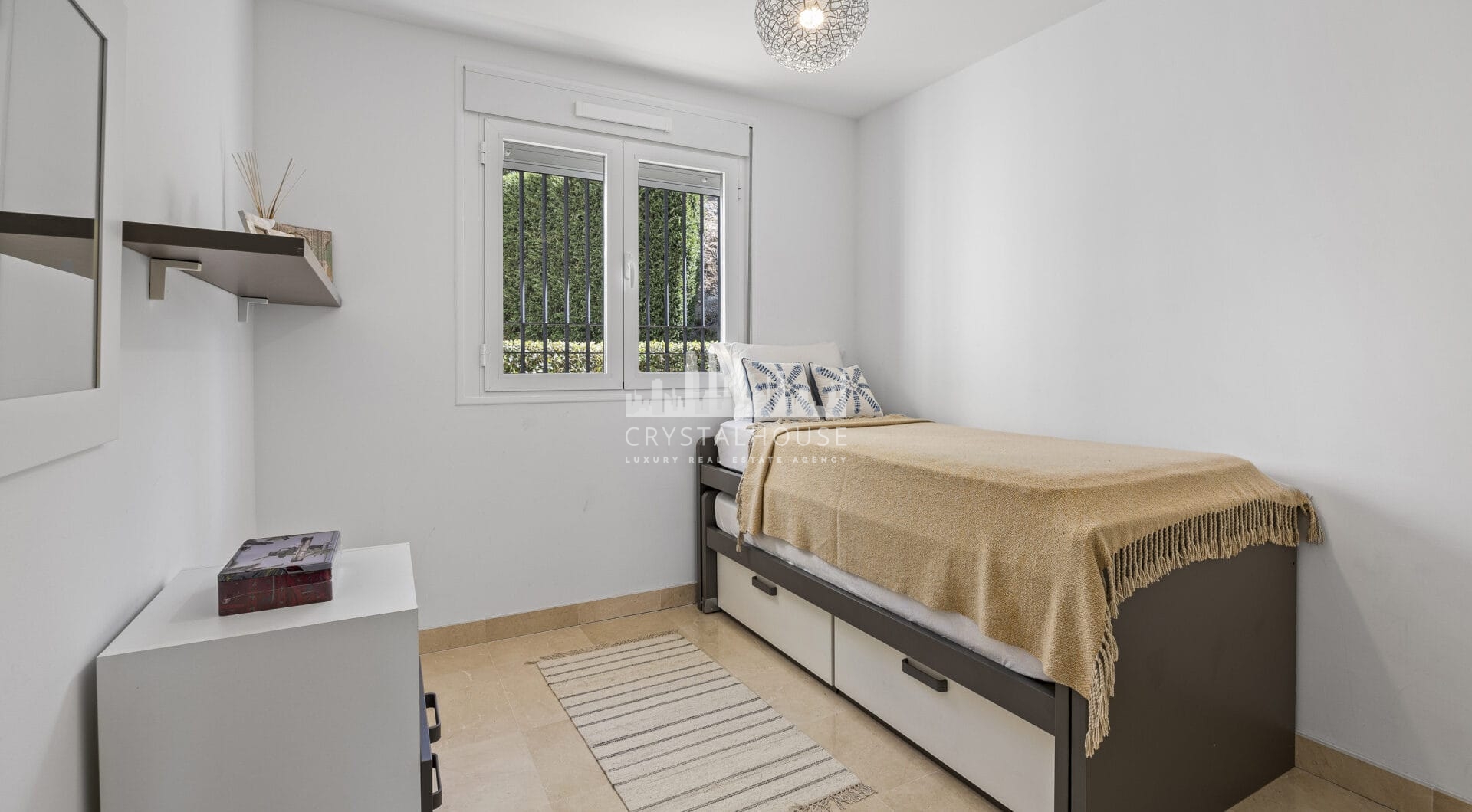 Ground Floor Apartment in Los Arqueros, Benahavís