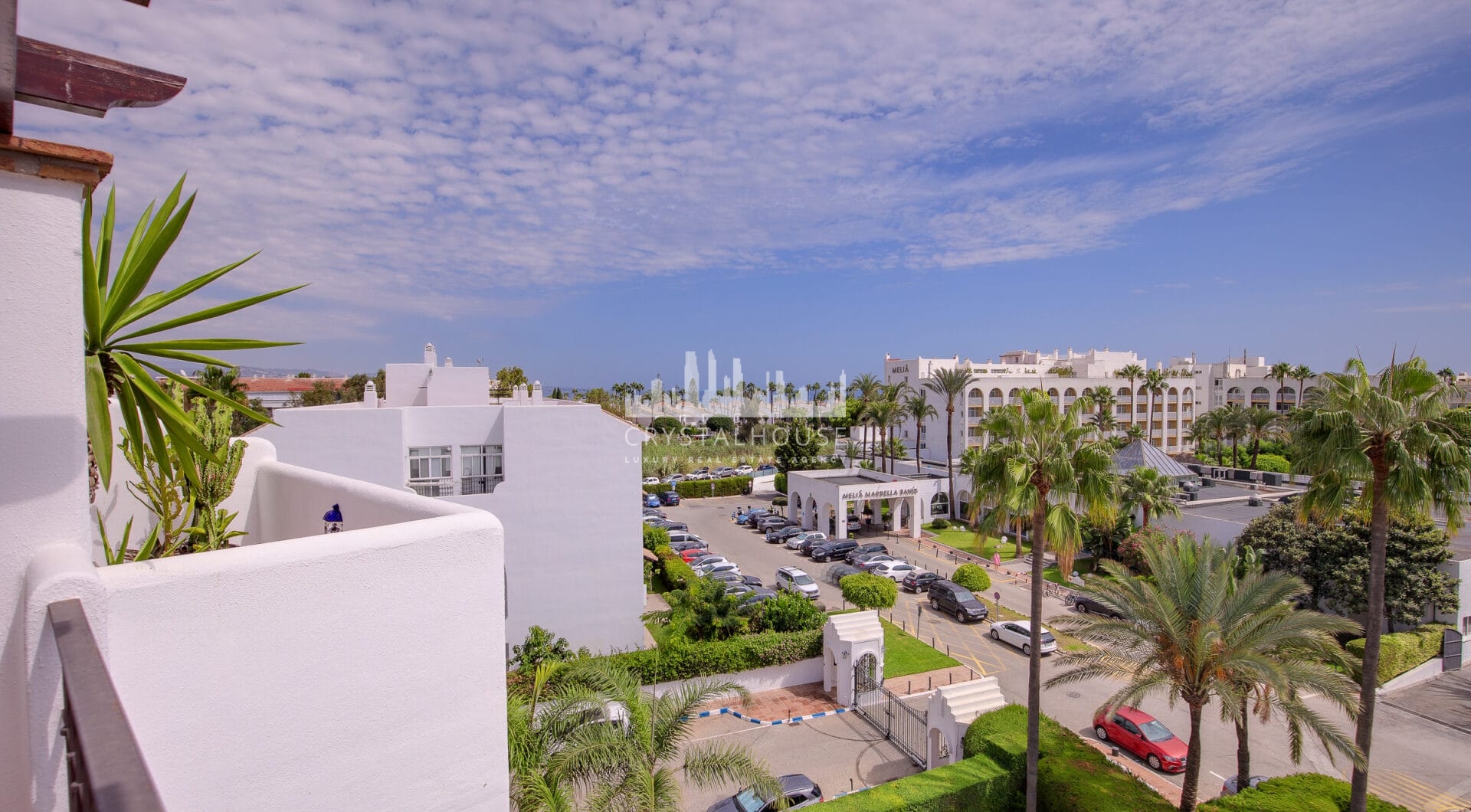 Duplex penthouse with an incredible terrace and panoramic views, in the heart of Puerto Banus