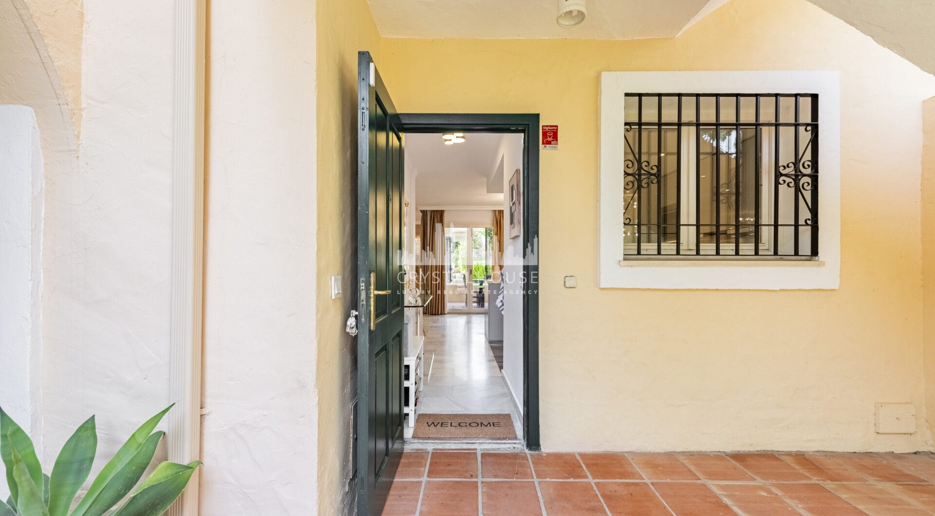 Exceptional Ground Floor Corner Apartment in El Paraíso, Estepona