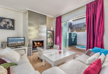 Fantastic LOW PRICE SEMI-DETACHED HOUSE!