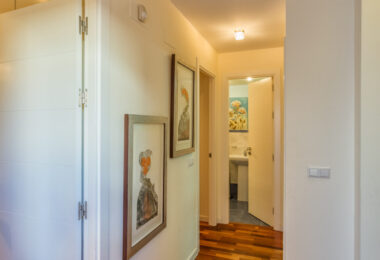Fantastic LOW PRICE SEMI-DETACHED HOUSE!