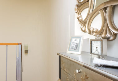 Fantastic LOW PRICE SEMI-DETACHED HOUSE!