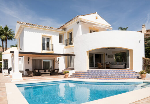 Villa Felisa - Detached Villa in El Paraiso Alto, Benahavis