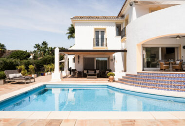 Villa Felisa - Detached Villa in El Paraiso Alto, Benahavis