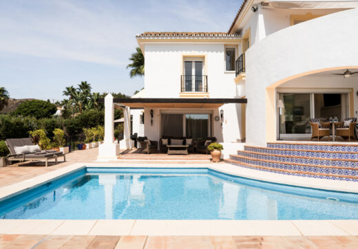 Villa Felisa - Detached Villa in El Paraiso Alto, Benahavis