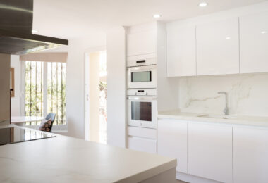 Villa Felisa - Detached Villa in El Paraiso Alto, Benahavis