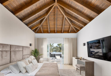 Stunning duplex penthouse beach front in the sought after area of Puerto Banús