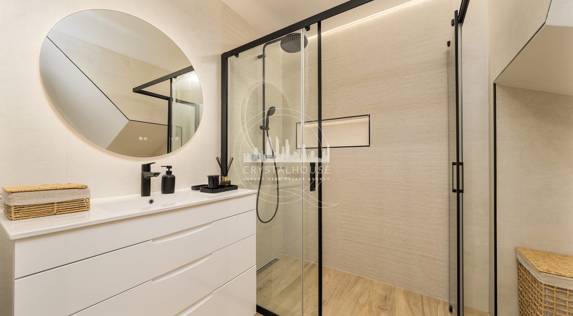 Stunning duplex penthouse beach front in the sought after area of Puerto Banús