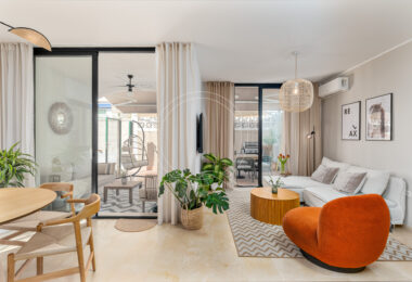 Stunning semi-detached house in Bel Air – official rental licence and 900m from the beach