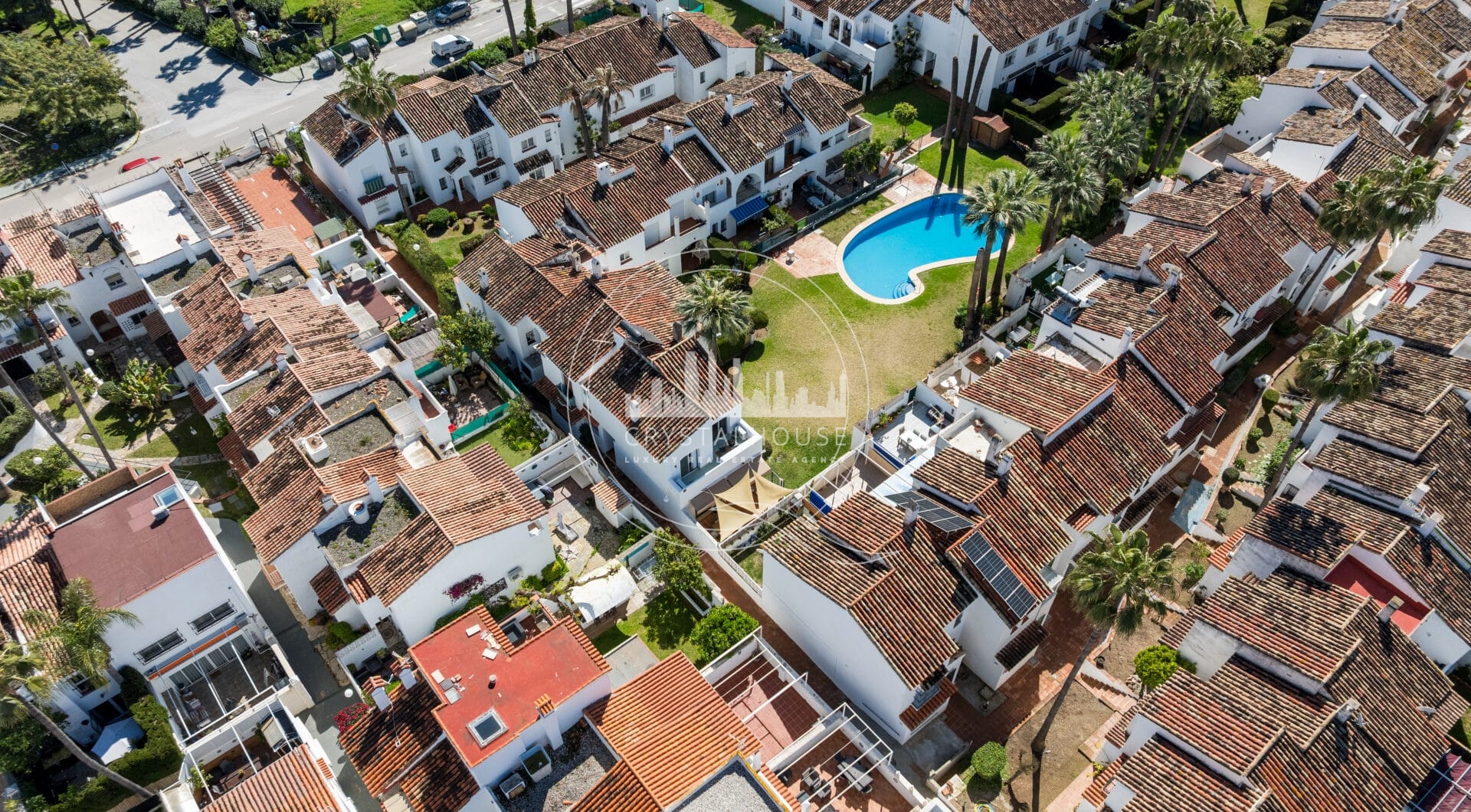 Stunning semi-detached house in Bel Air – official rental licence and 900m from the beach