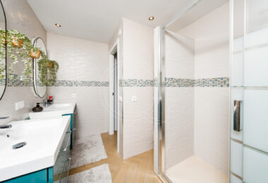 Stunning semi-detached house in Bel Air – official rental licence and 900m from the beach