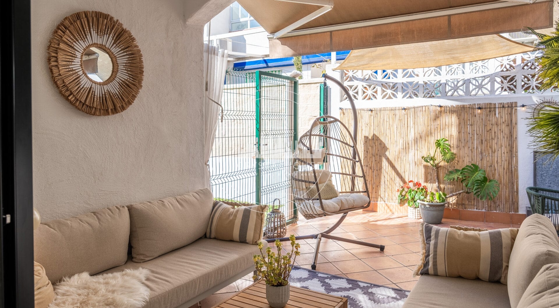 Stunning semi-detached house in Bel Air – official rental licence and 900m from the beach