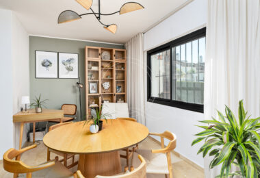 Stunning semi-detached house in Bel Air – official rental licence and 900m from the beach