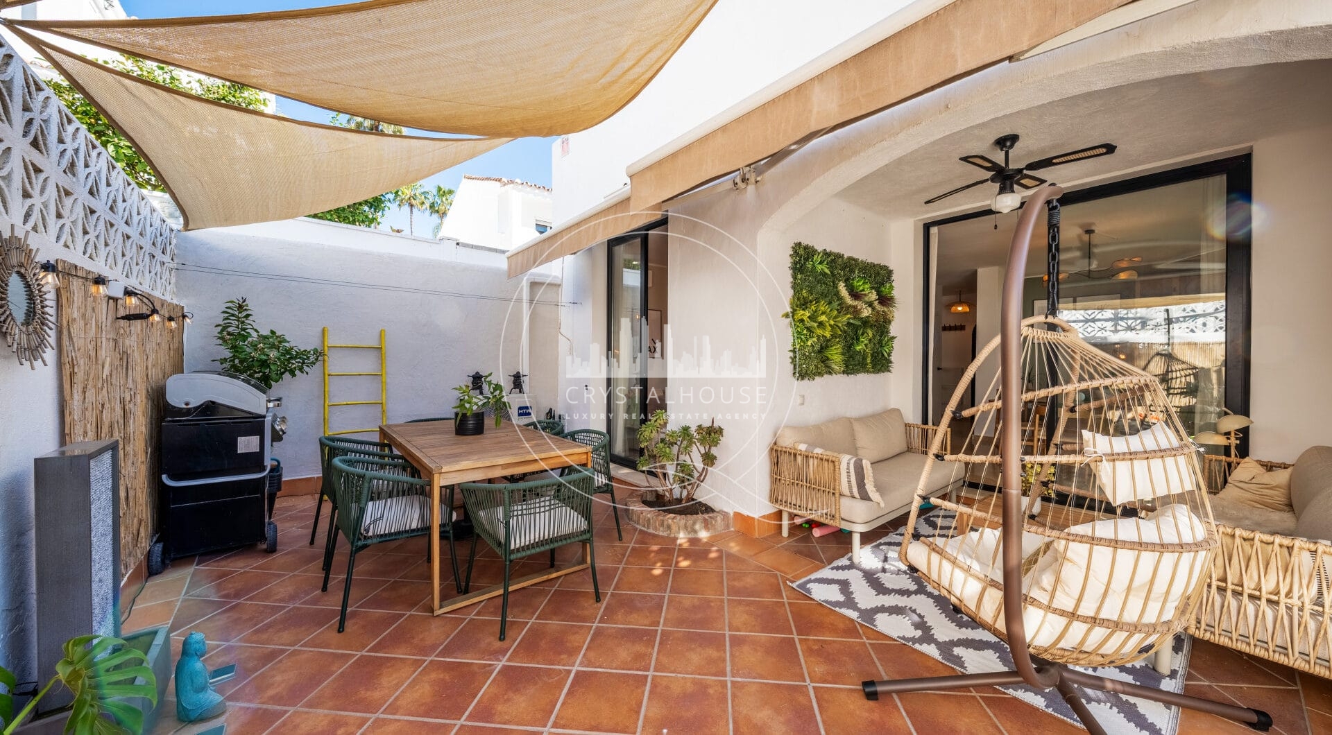 Stunning semi-detached house in Bel Air – official rental licence and 900m from the beach