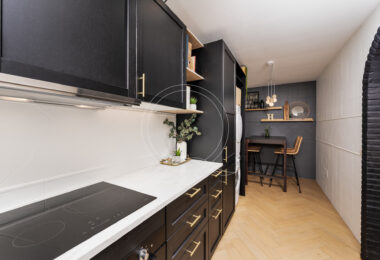 Stunning semi-detached house in Bel Air – official rental licence and 900m from the beach