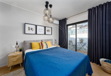 Stunning semi-detached house in Bel Air – official rental licence and 900m from the beach