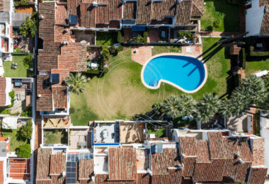 Stunning semi-detached house in Bel Air – official rental licence and 900m from the beach