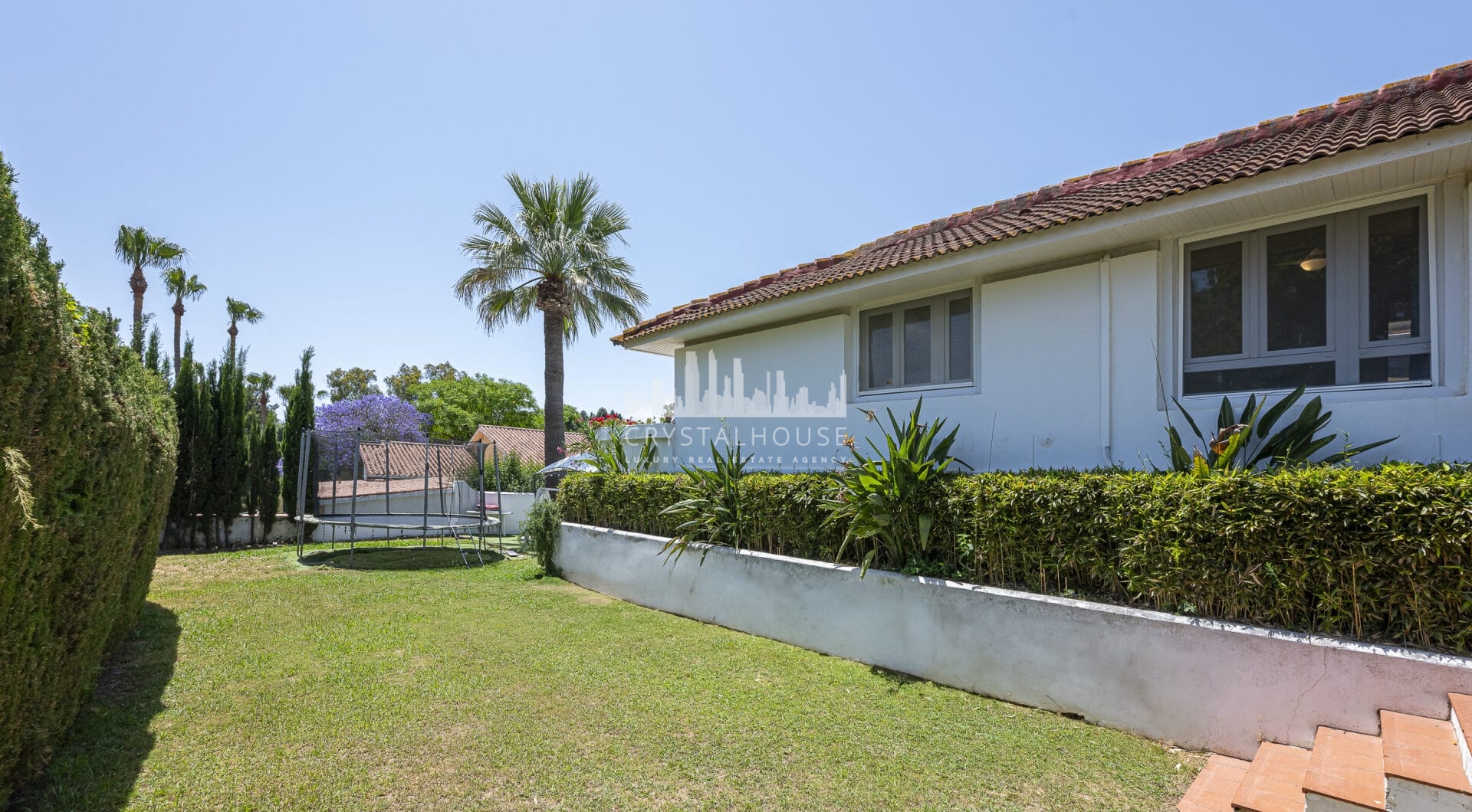 Stunning 7-Bedroom Villa with Pool, Terrace &amp; Family-Friendly Amenities