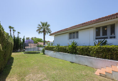 Stunning 7-Bedroom Villa with Pool, Terrace &amp; Family-Friendly Amenities