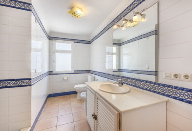 Stunning 7-Bedroom Villa with Pool, Terrace &amp; Family-Friendly Amenities