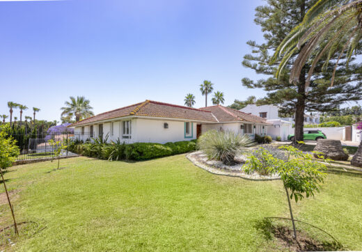 Stunning 7-Bedroom Villa with Pool, Terrace &amp; Family-Friendly Amenities