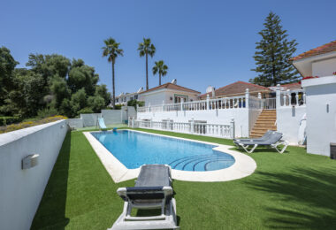 Stunning 7-Bedroom Villa with Pool, Terrace &amp; Family-Friendly Amenities