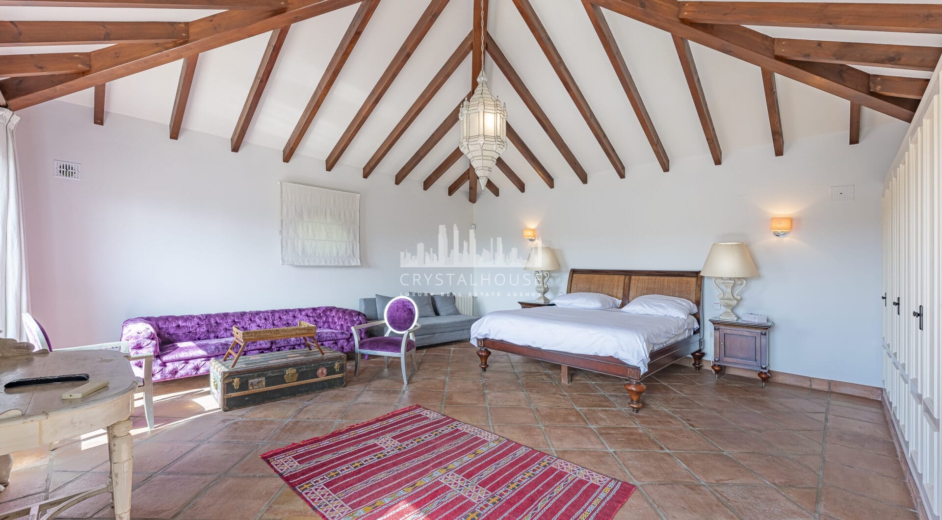 5 bedroom Expansive garden
