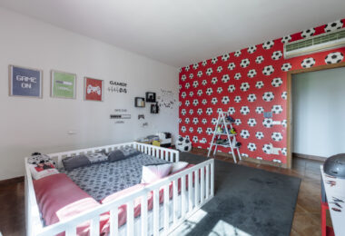 5 bedroom Expansive garden