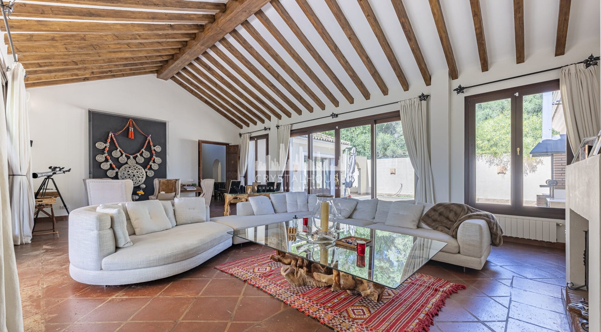 5 bedroom Expansive garden