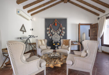 5 bedroom Expansive garden