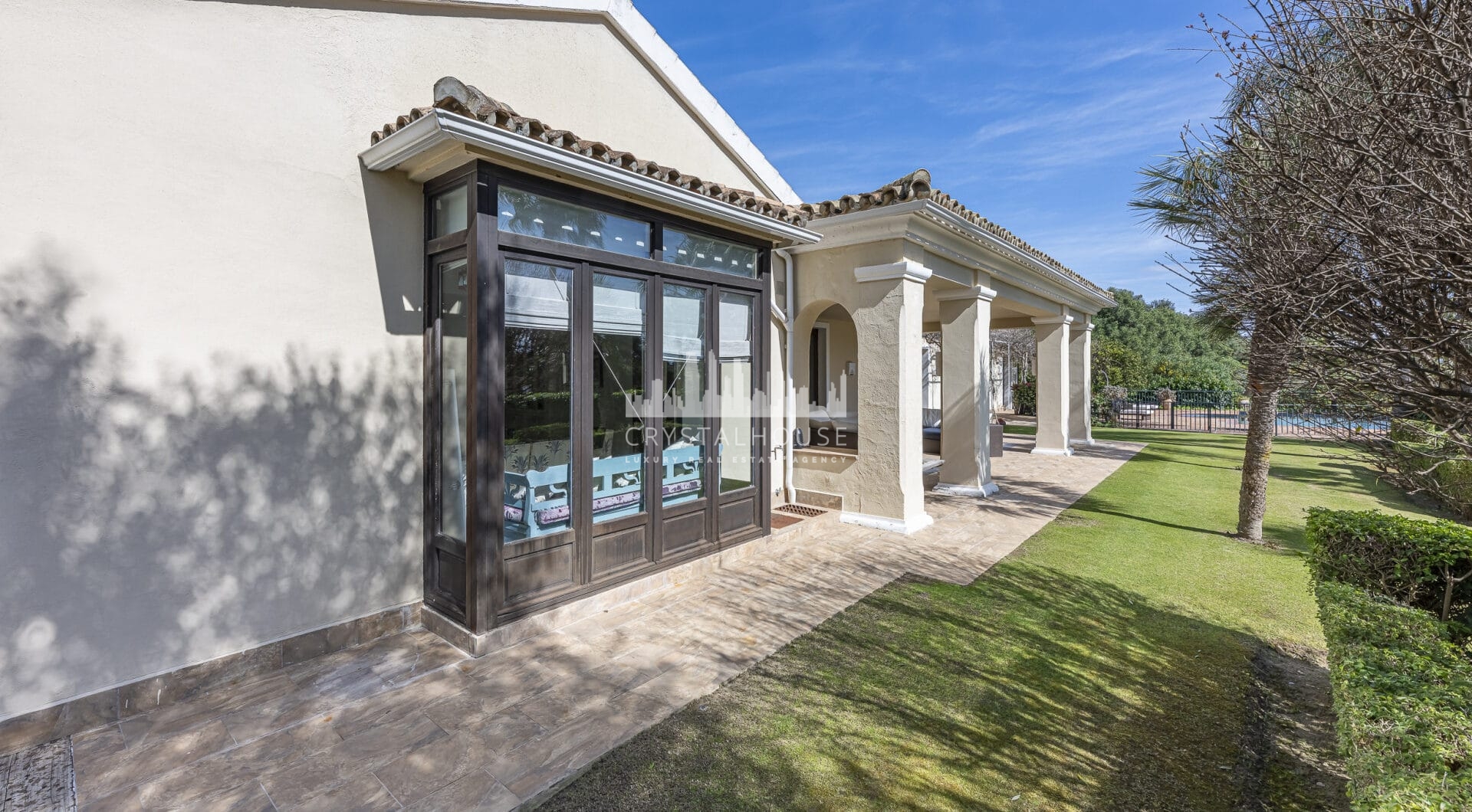 5 bedroom Expansive garden