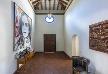 5 bedroom Expansive garden