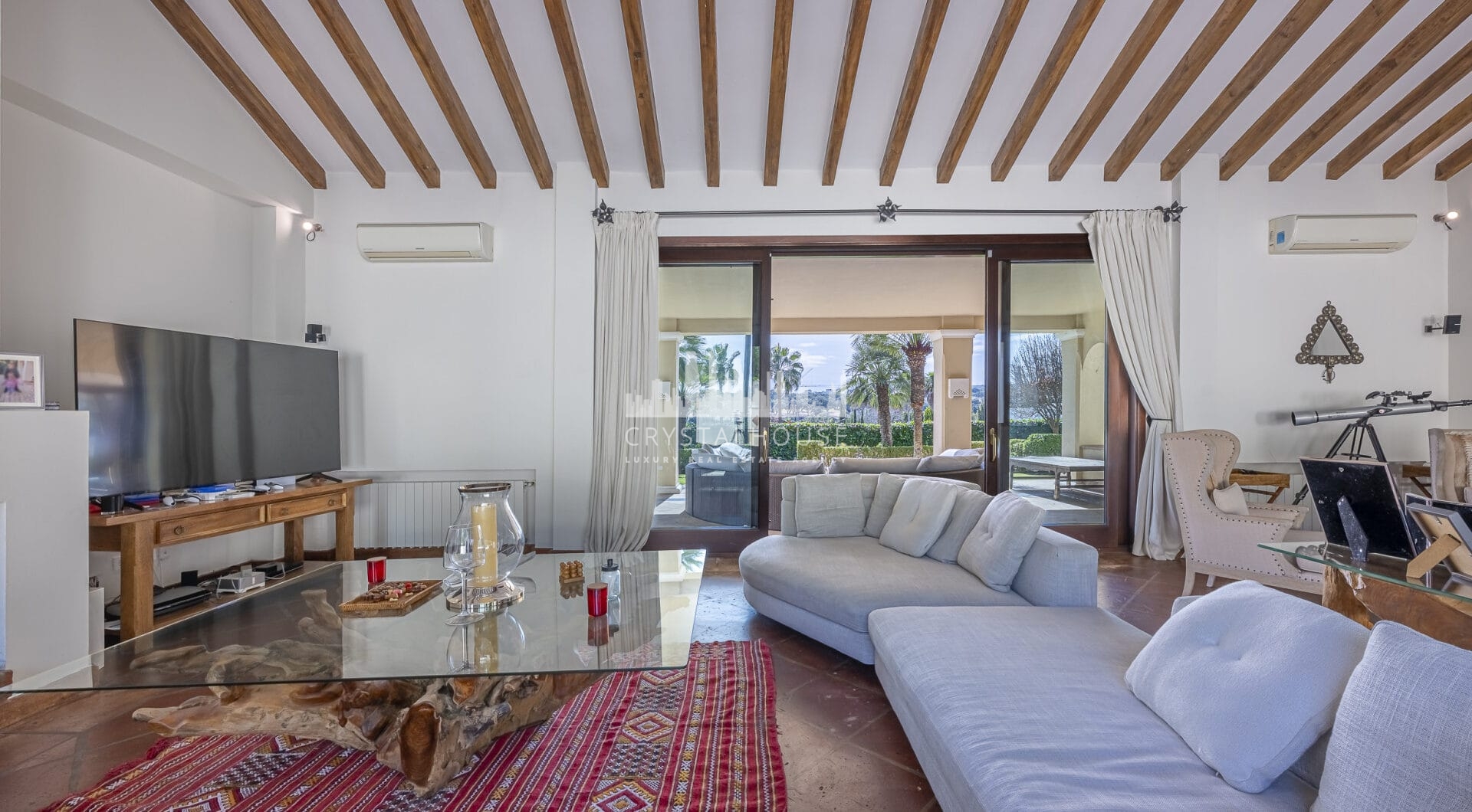 5 bedroom Expansive garden