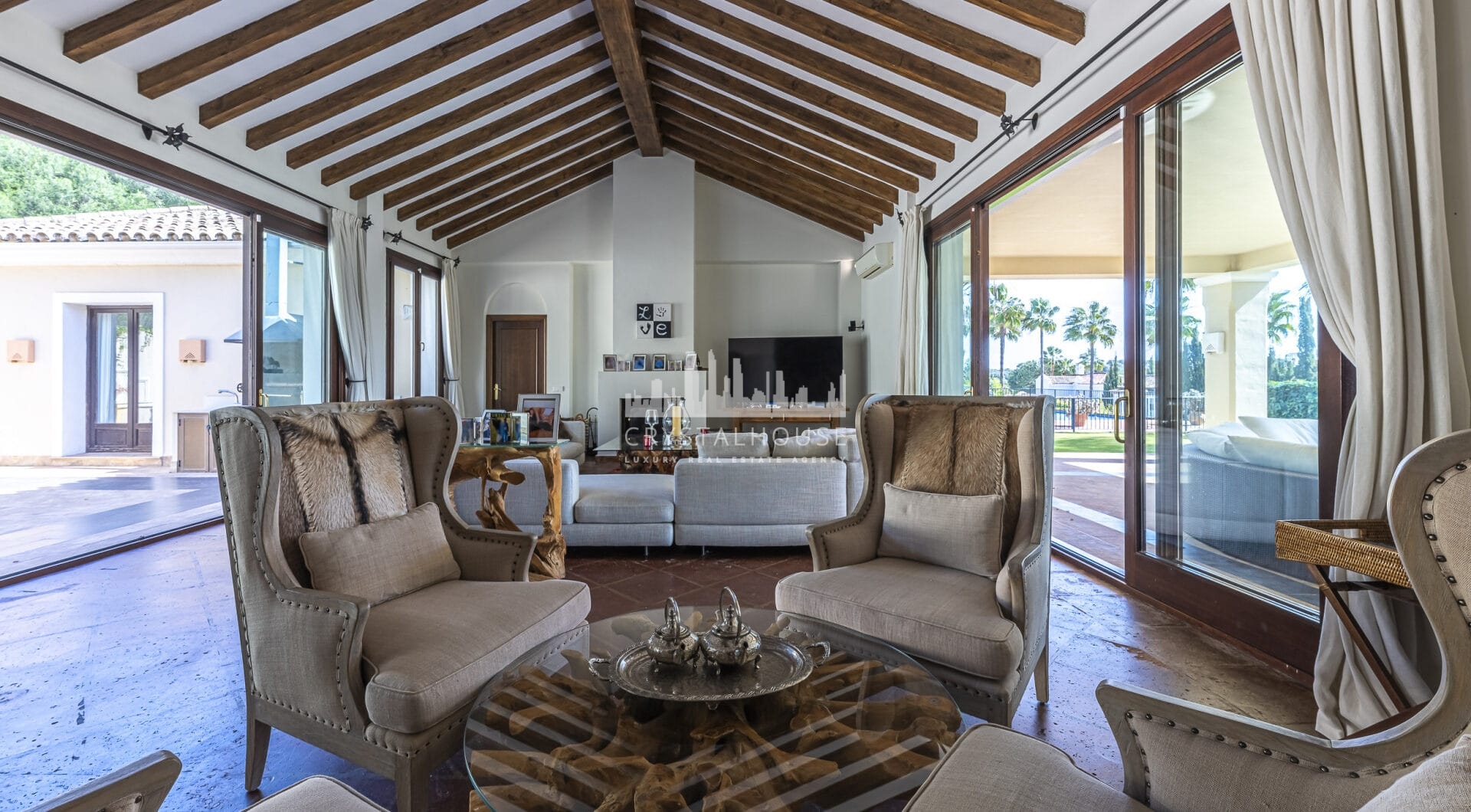 5 bedroom Expansive garden
