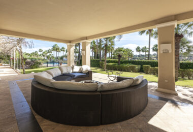 5 bedroom Expansive garden