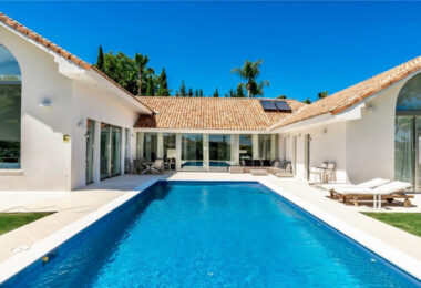 Stunning 5-Bedroom Villa on Valderrama Golf Course – Sotogrande