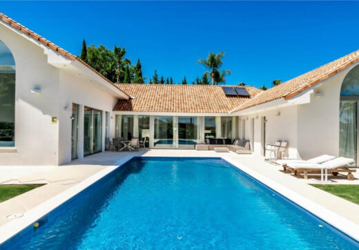 Stunning 5-Bedroom Villa on Valderrama Golf Course – Sotogrande