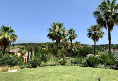 Stunning 5-Bedroom Villa on Valderrama Golf Course – Sotogrande
