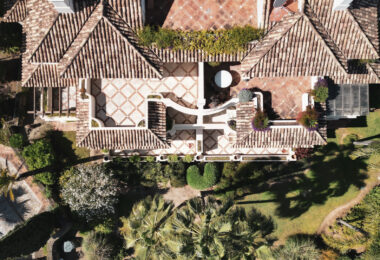 Luxury Penthouse with Panoramic Golf and sea Views in Las Alamandas