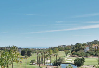Luxury Penthouse with Panoramic Golf and sea Views in Las Alamandas