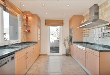 Luxury Penthouse with Panoramic Golf and sea Views in Las Alamandas