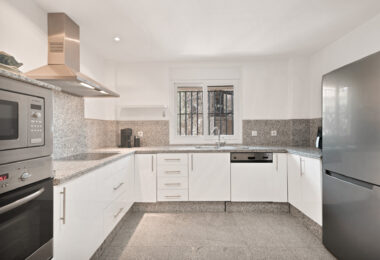 Elegant Semi-Detached Home in Santa Clara Golf – Sea Views, Private Garden &amp; Year-Round Terrace