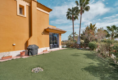 Elegant Semi-Detached Home in Santa Clara Golf – Sea Views, Private Garden &amp; Year-Round Terrace