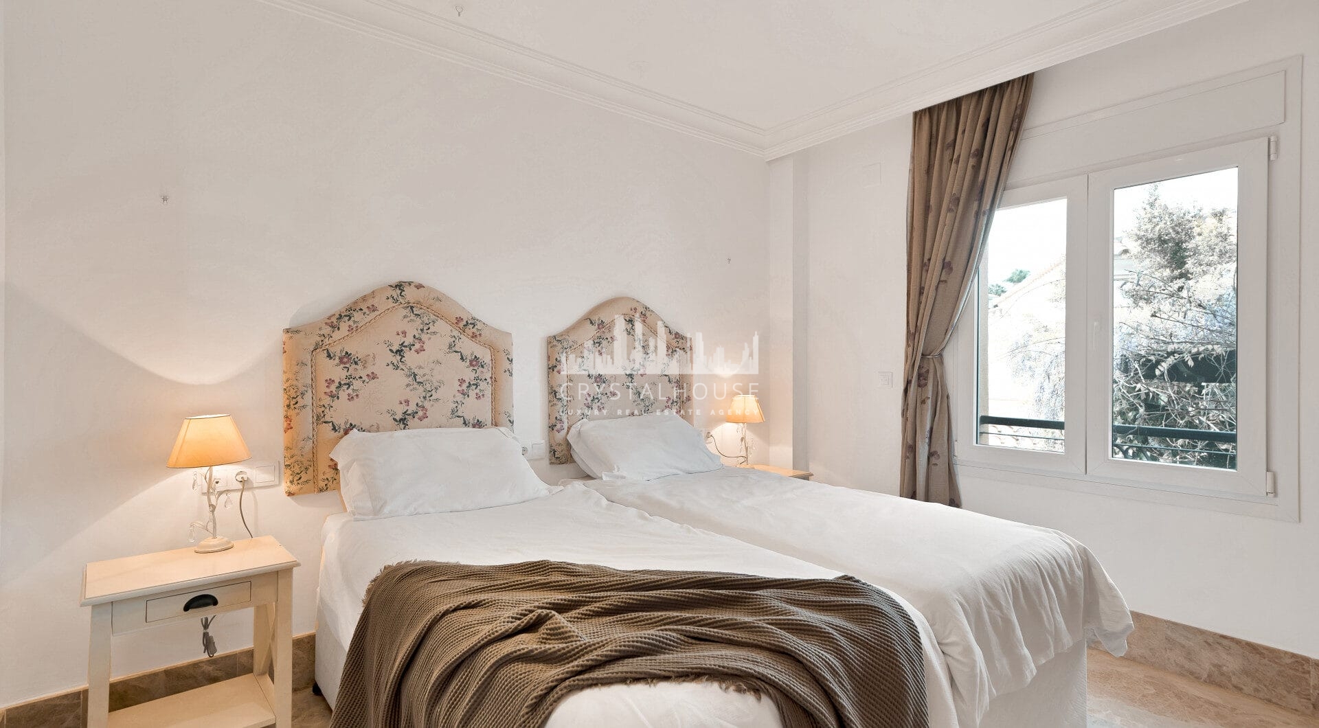 Elegant Semi-Detached Home in Santa Clara Golf – Sea Views, Private Garden &amp; Year-Round Terrace